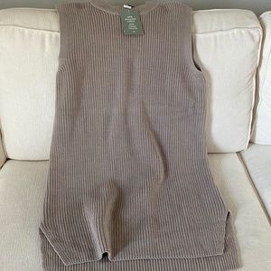Ribbed sweater vest